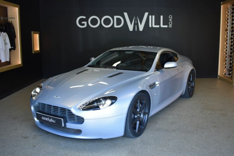 Aston Martin V8 Vantage N400