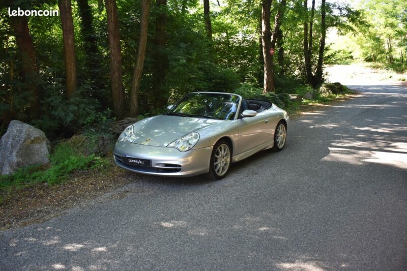 Porsche 911 type 996 Carrera 4 cabriolet - Full suivi Porsche avec carnet - parfait état - 2002